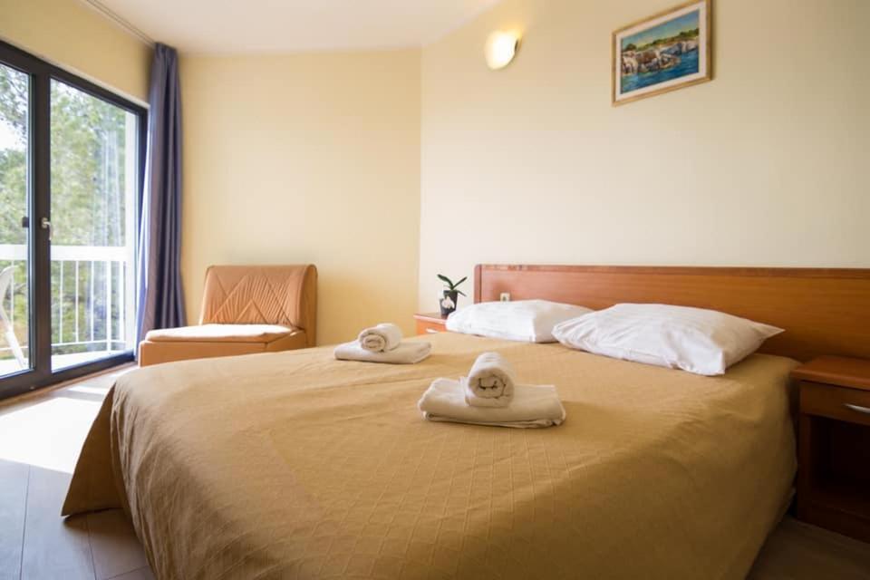 Hotel Centinera 3*